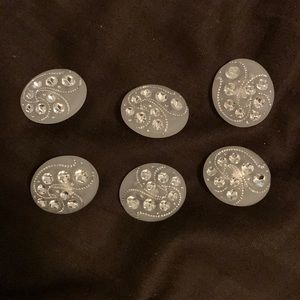 Set of 6 crystal embellished buttons